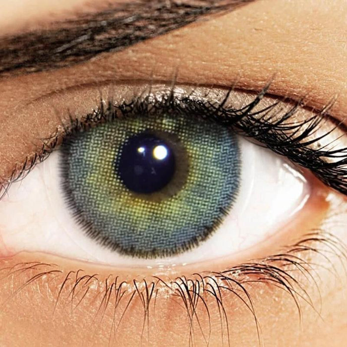 Natural mesh colored green (12 months) contact lenses