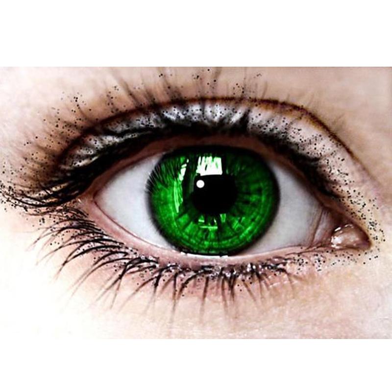 Bright green (12 months) contact lenses